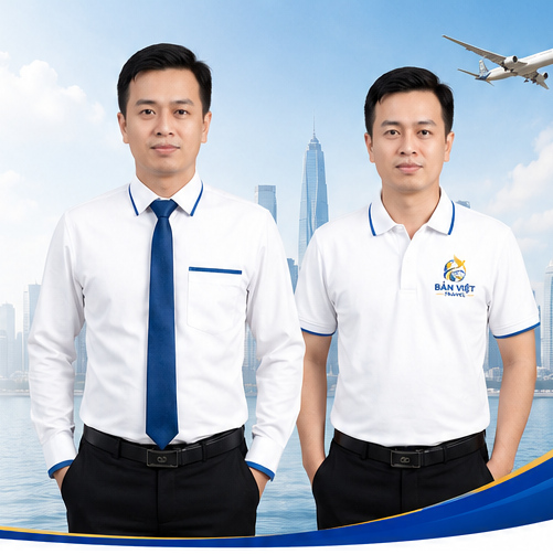 Hình ảnh nhân sự với đồng phục mang logo Bản Việt Travel
